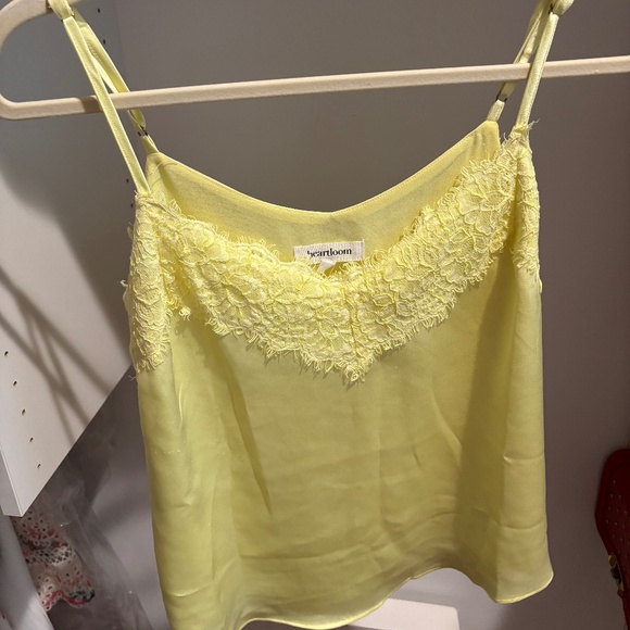heart loom size small yellow lace tank - Picture 1 of 3